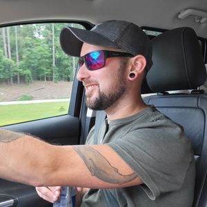 Meet your Posher, Alston